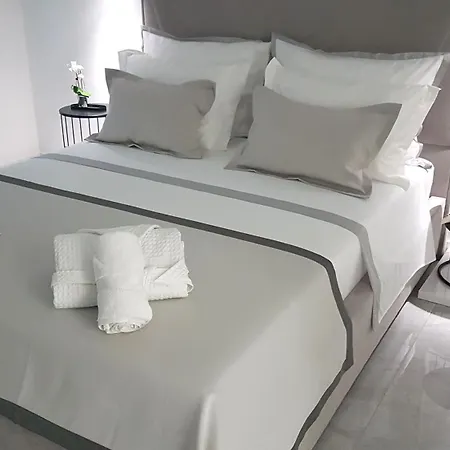 Lejlighed S&s Luxury With Balcony, 10 Minutes Walk To Old Town, Free Parking Zadar
