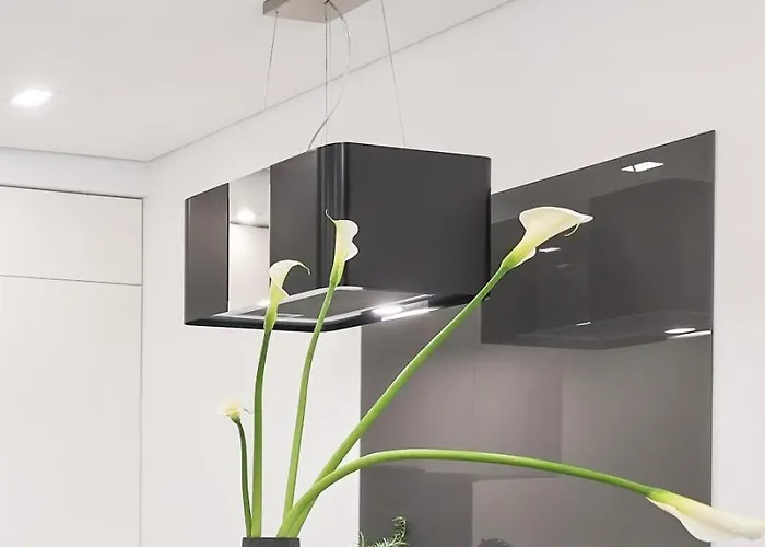 Apartament S&s Luxury With Balcony, 10 Minutes Walk To Old Town, Free Parking *