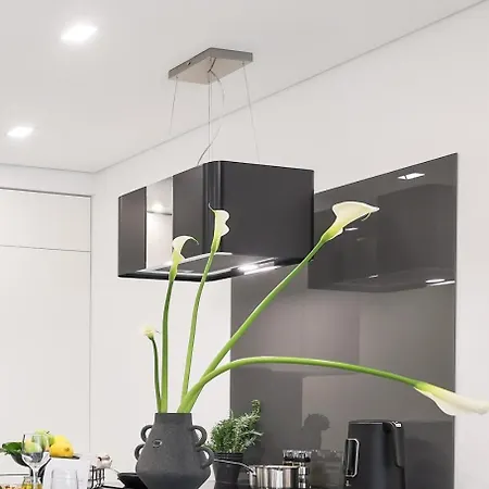 Apartment S&s Luxury With Balcony, 10 Minutes Walk To Old Town, Free Parking *