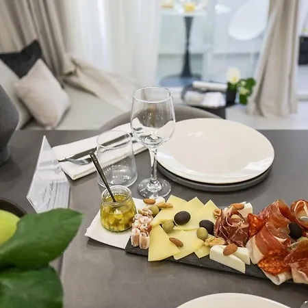 S&S Luxury Apartment 10 Minutes Walk To Old Town, Free Parking * Zadar