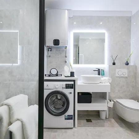 Apartment S&s Luxury With Balcony, 10 Minutes Walk To Old Town, Free Parking Zadar