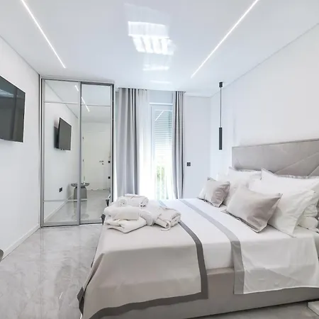 S&S Luxury Apartment 10 Minutes Walk To Old Town, Free Parking *