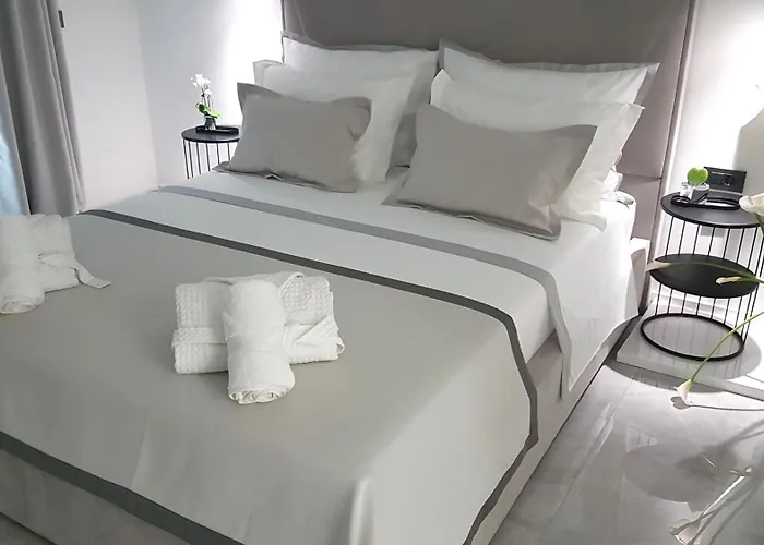 Apartman S&s Luxury With Balcony, 10 Minutes Walk To Old Town, Free Parking Zadar