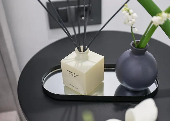 S&s Luxury With Balcony, 10 Minutes Walk To Old Town, Free Parking Apartman *